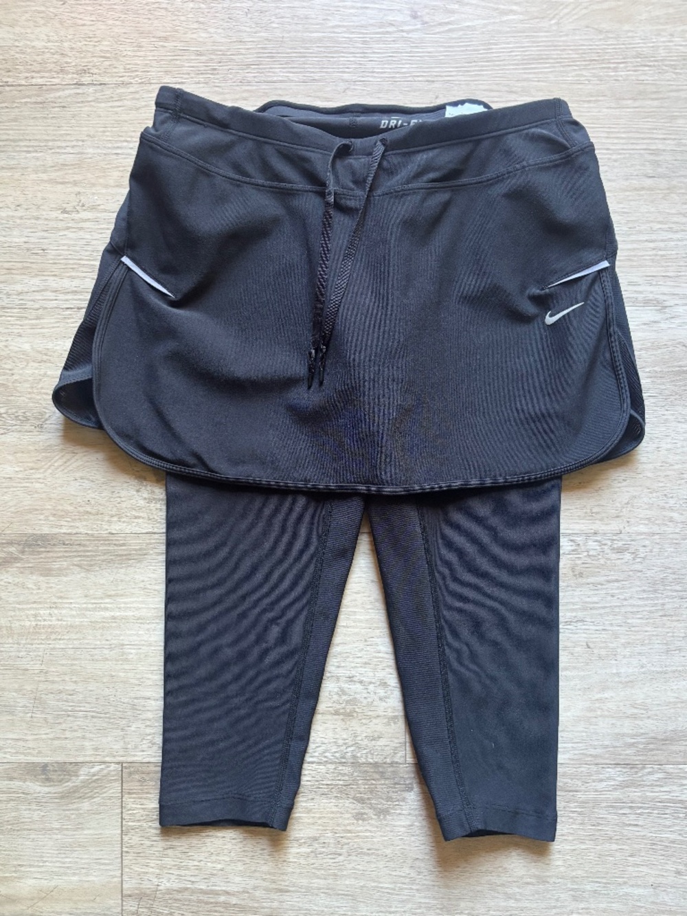Nike Dri-Fit 2 in 1 Running Leggings with skirt size XS black